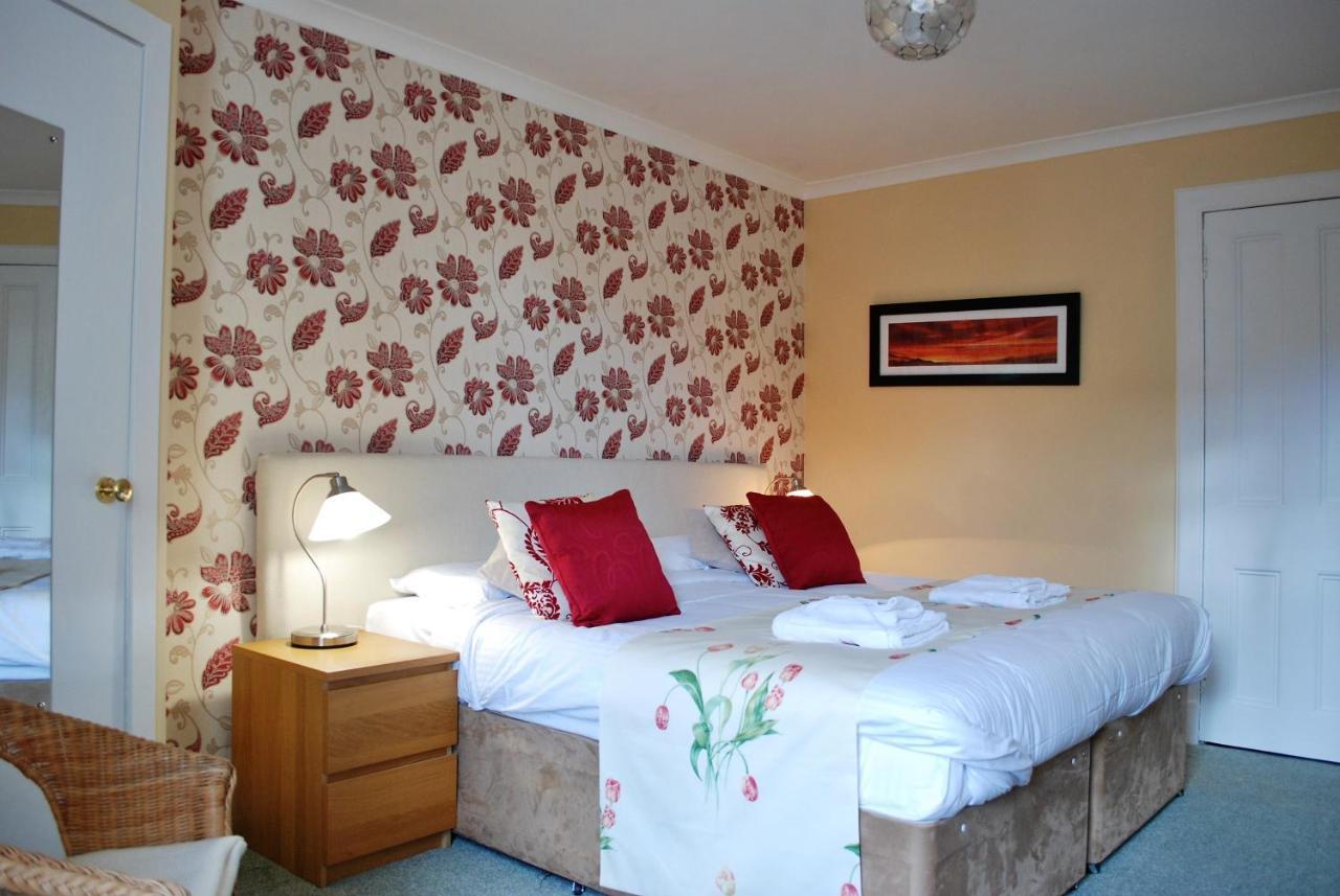 The Ardyne Guest house 3*